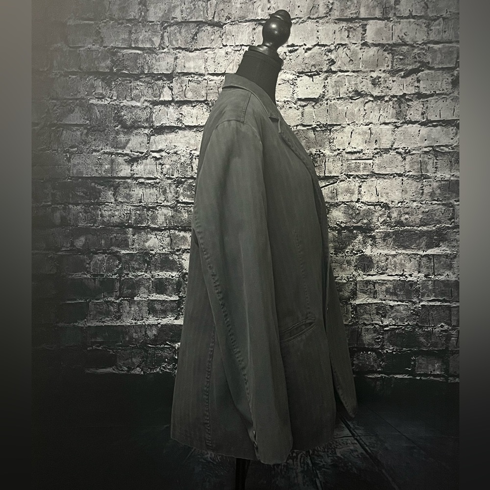Mantles Jacket - Picture 3 of 14